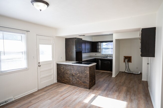 Building Photo - Updated 3-Bedroom Home in Northeast Springfield — Garage & Spacious Backyard