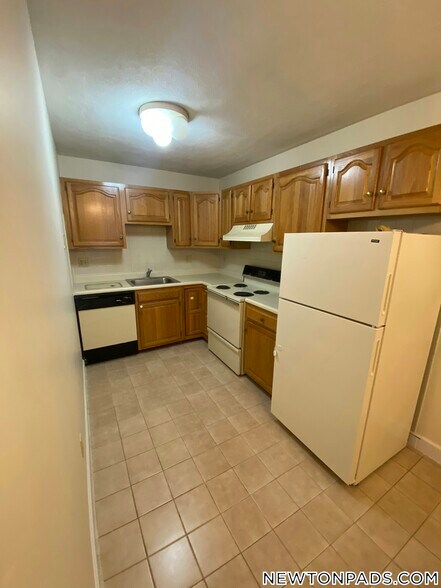 Building Photo - 278 Grove St