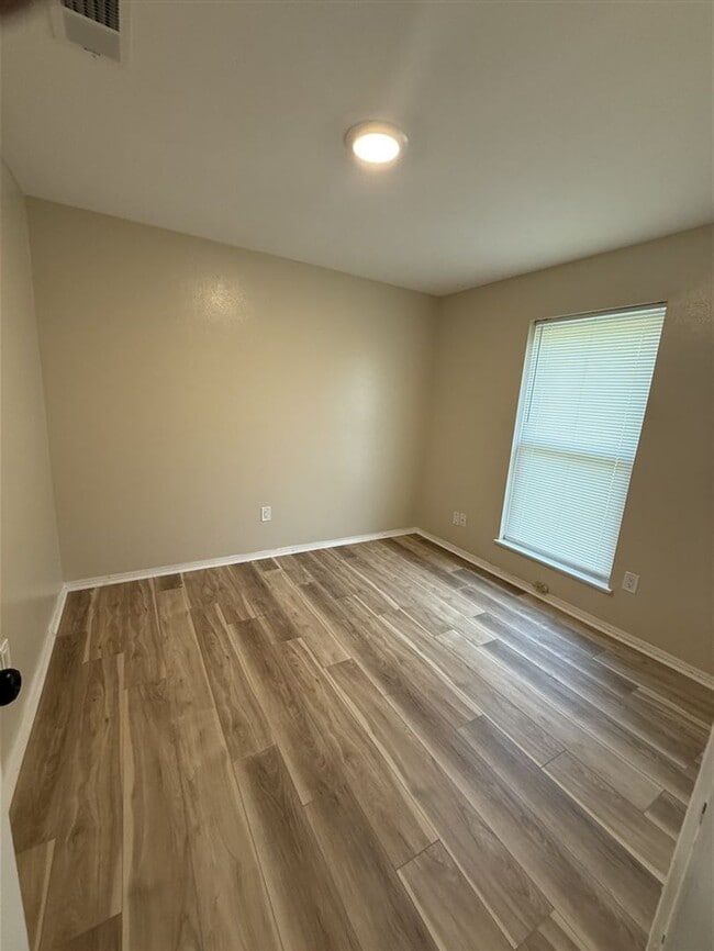 Building Photo - Recently updated in 2026 - Lovely 3 bedroom 2 bath home for lease in south Bossier City LA 71112