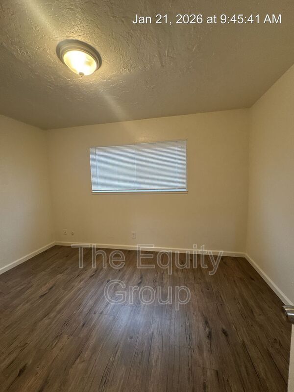 Building Photo - 2016 North Ave