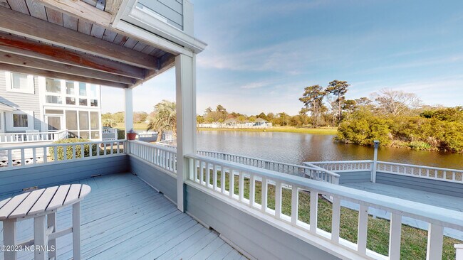 Building Photo - 1714 Deerfield Dr SW