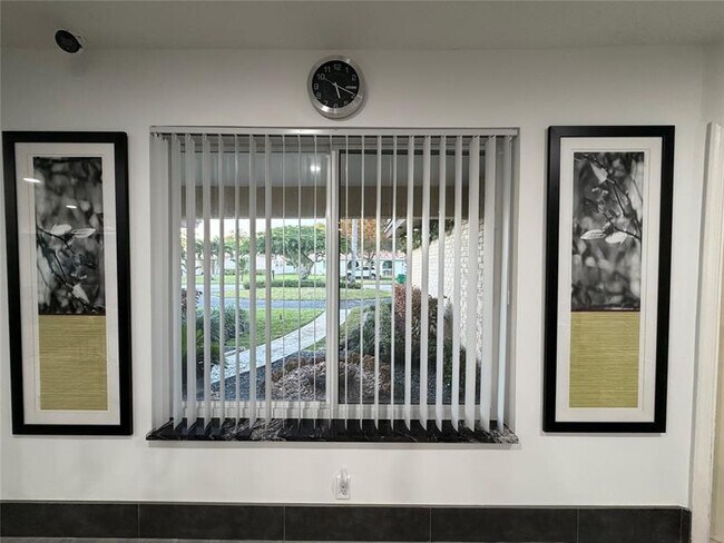 Building Photo - 11240 NW 43rd St