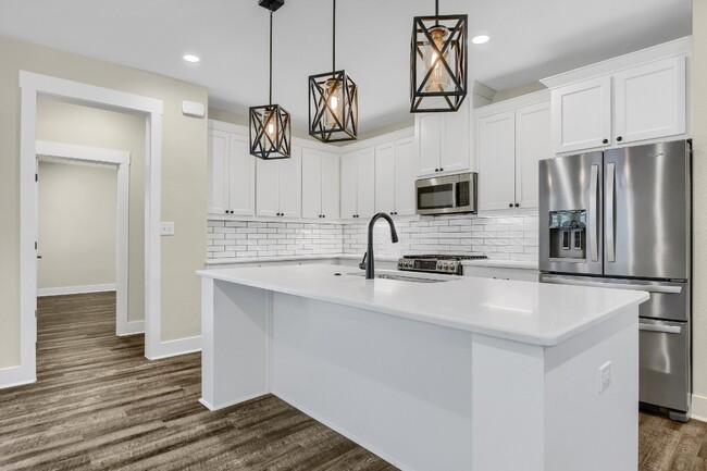 Building Photo - 412 Carneros Dr