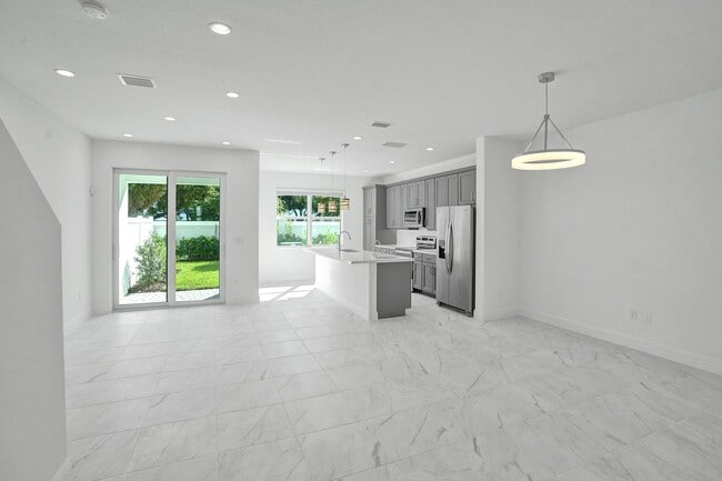 Building Photo - Gorgeous Brand New 3 Bedroom 2 Bath (2-story) Townhouse in Deerfield Beach