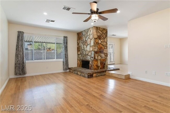 Building Photo - 7213 Lakeland Ct