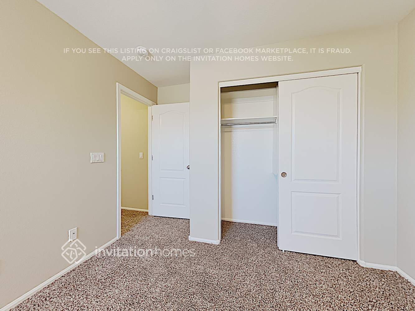 Building Photo - 2844 S 160th Ln