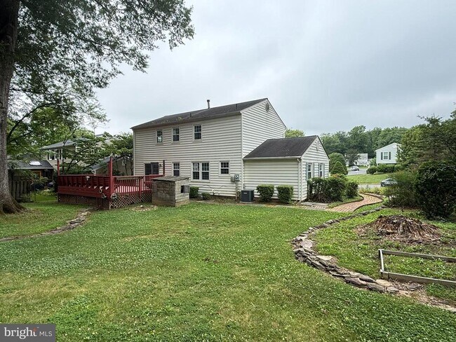 Building Photo - 9613 Ashbourn Dr