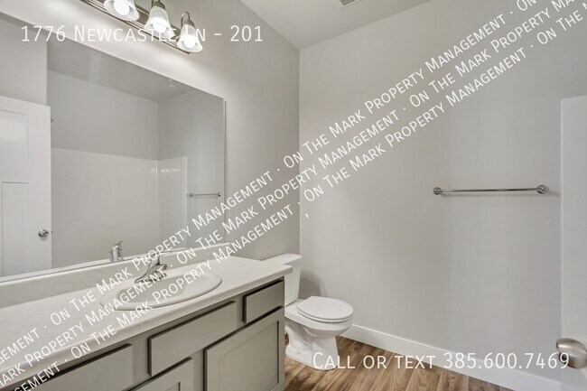 Building Photo - 1776 W Newcastle Ln