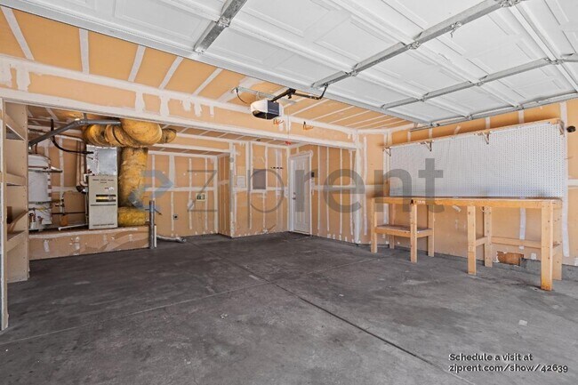 Building Photo - 741 Glencreek Dr