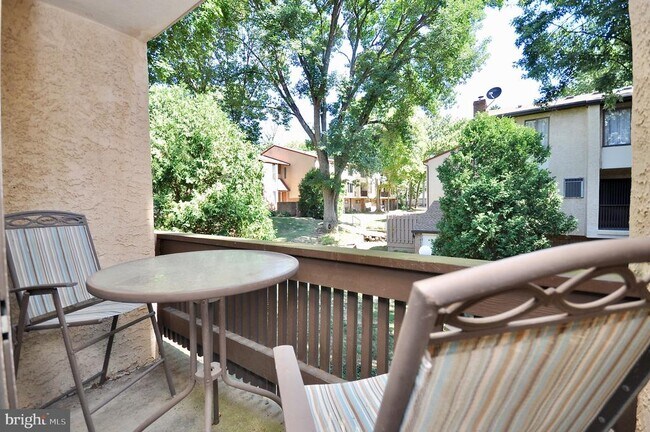 Building Photo - 6 Aspen Way