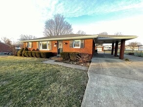 Building Photo - Brick Home w/ Detached Garage For Rent Shelbyville