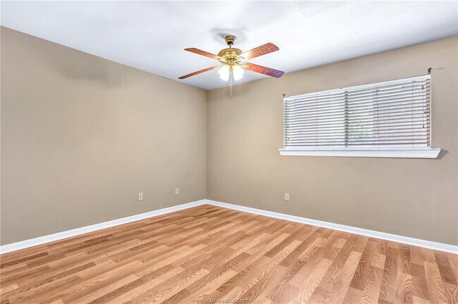 Building Photo - 1500 Olympia Way