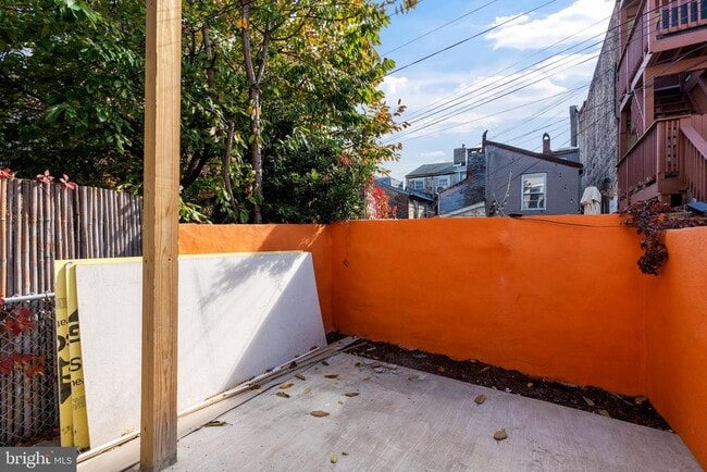 Building Photo - 919 Stiles St