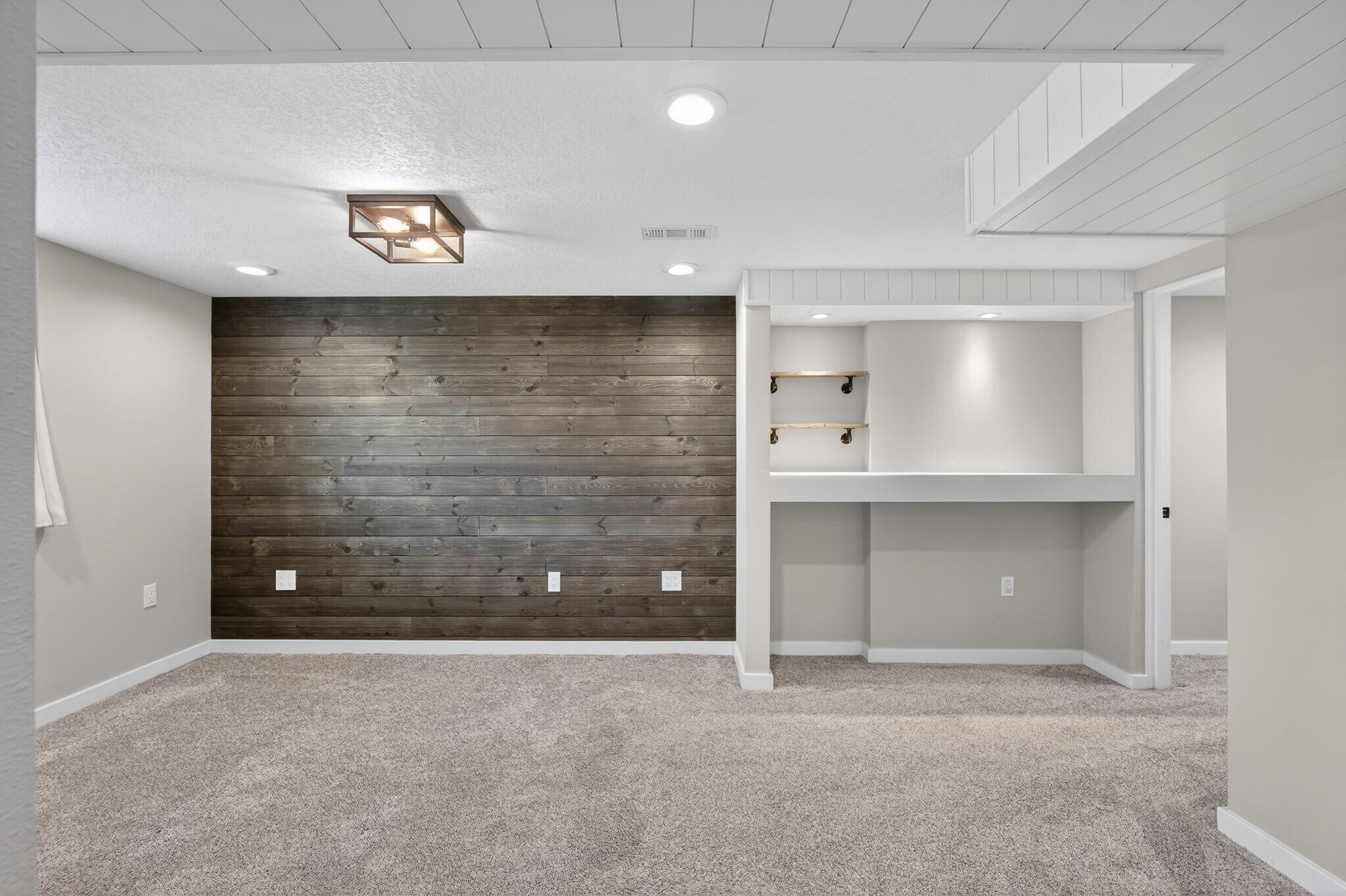 Master bedroom basement - 135 Elm St