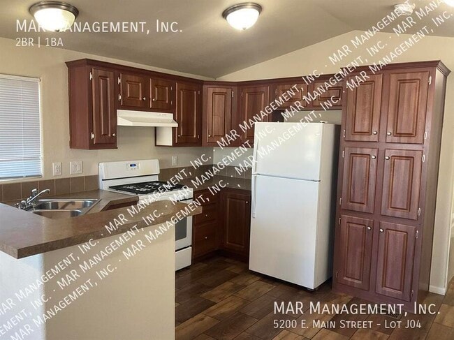 Building Photo - 5200 E Main St