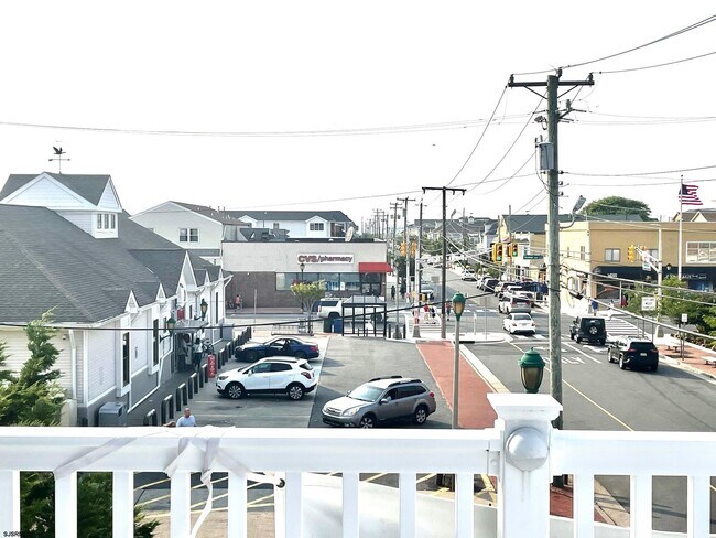 Building Photo - 12 S Washington Ave