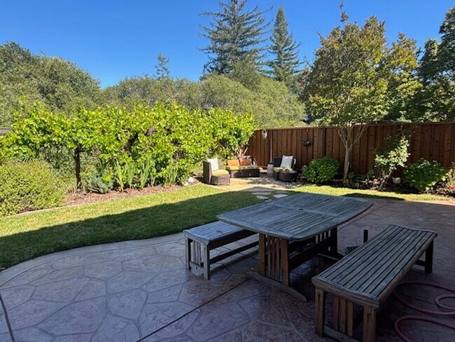 Building Photo - Beautiful Deerfield Home in One of Scotts Valley's Most Desirable Neighborhoods