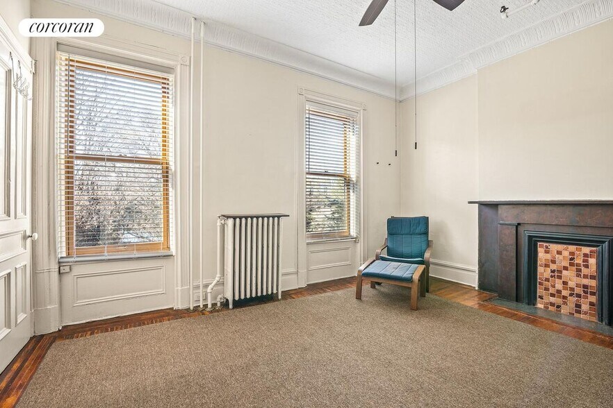 Primary Photo - 754 Carroll St
