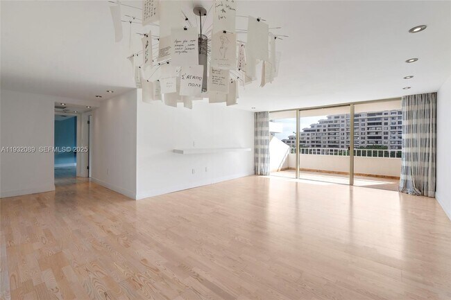 Building Photo - 199 Ocean Ln Dr