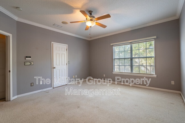 Building Photo - 9777 Summer Grove Way W
