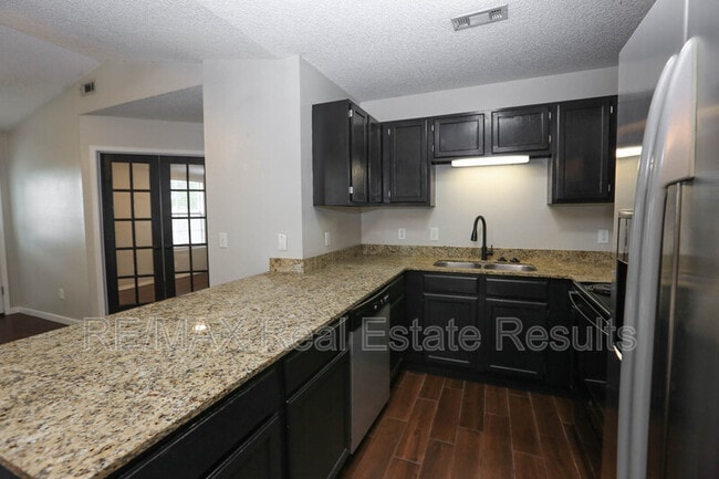 Building Photo - 3235 W Wildflower St