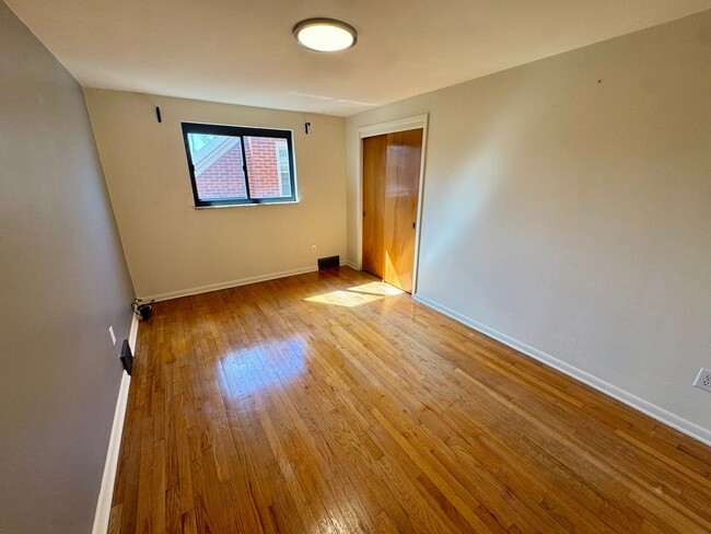 Building Photo - 229-231 Marylea Avenue (LO)