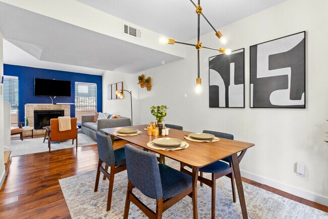 Building Photo - 708 S 1st St