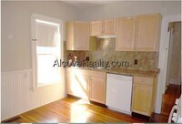 Building Photo - 39 Hall Ave