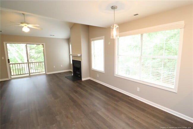 Building Photo - 2023 Bulon Dr