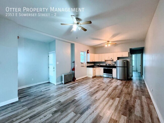 Building Photo - 2353 E Somerset St