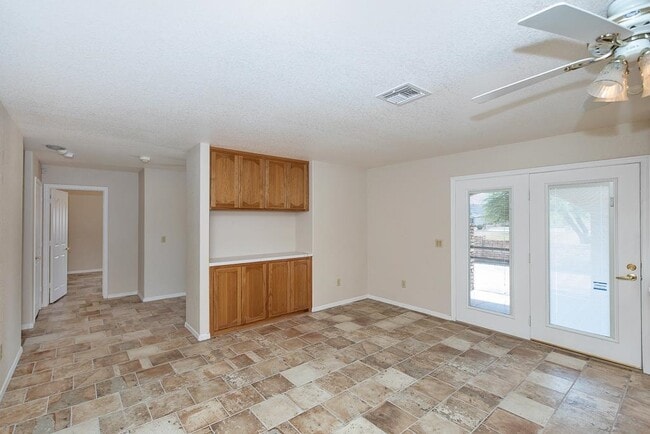 Building Photo - 12790 E 46th Dr