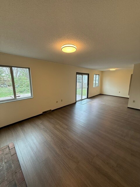 Building Photo - 106 Kinder Pl