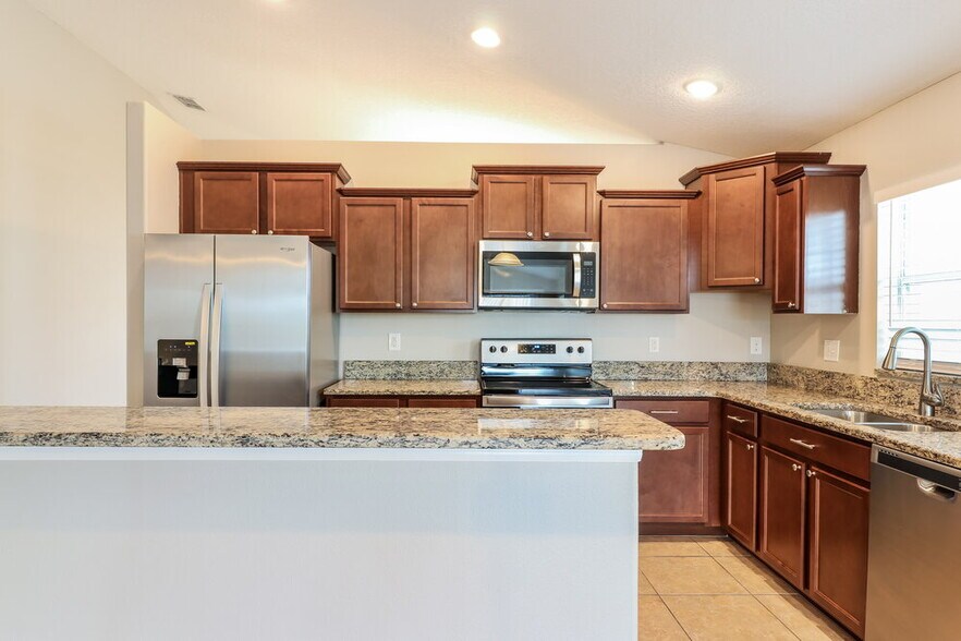 Building Photo - 509 Vista Ridge Dr