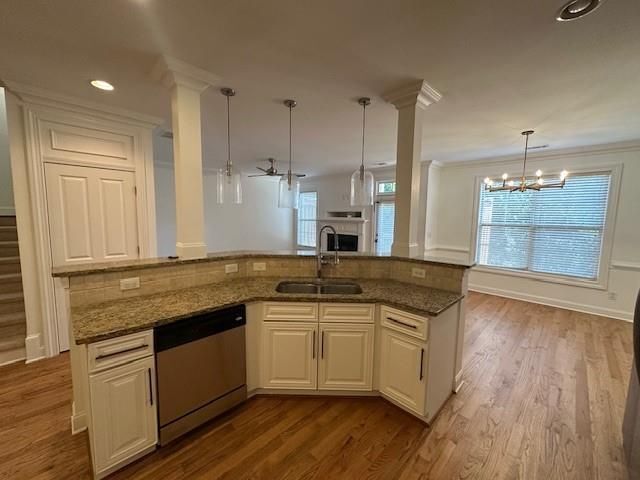 Building Photo - 7540 Jamestown Dr