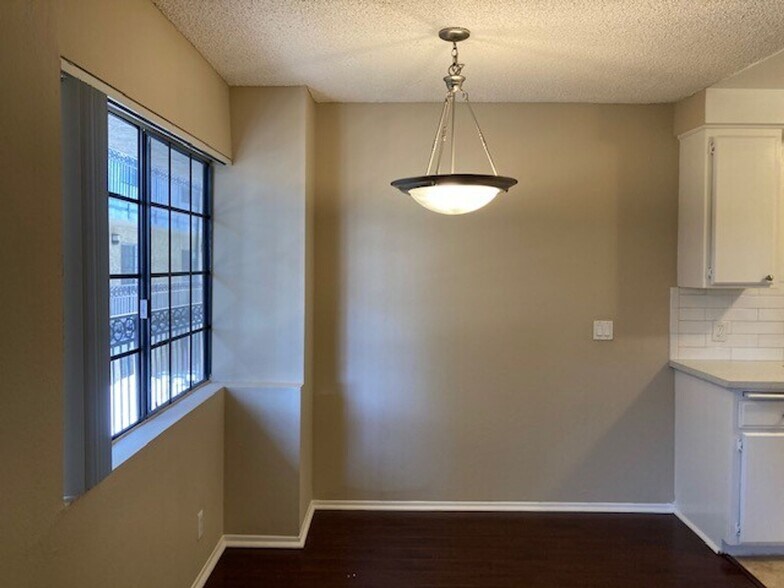 Building Photo - 11225 Huston St