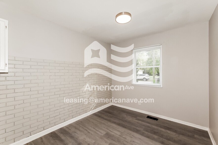 Building Photo - 3128 E Minnesota St