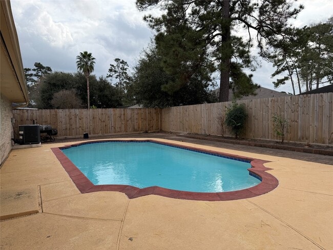 Building Photo - 2314 Clear Ridge Dr