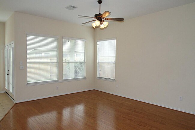 Building Photo - 2926 Bright Sky Ct