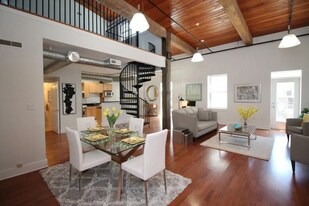 Building Photo - 4 Powder Mill Sq