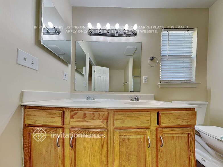 Building Photo - 147 Austin Run Ct