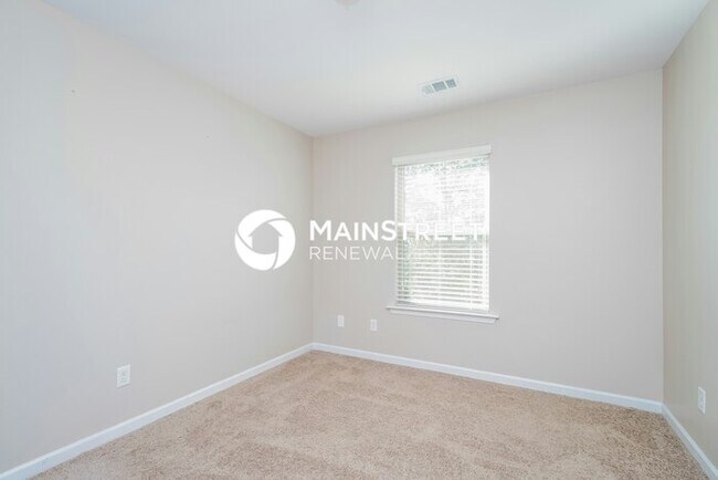 Building Photo - 4 Bedroom Pet-Friendly Home in Odenville, AL with Main Street Renewal