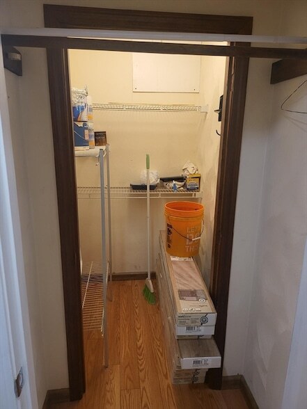 Building Photo - 1 Hallmark Gdns