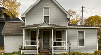 Building Photo - 412 1st Ave