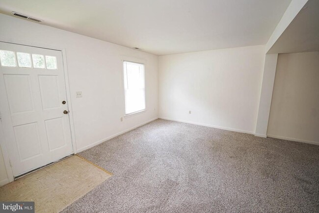 Building Photo - 764 Hemlock St