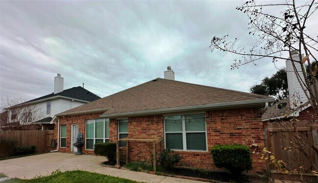 Building Photo - 24018 Indian Hills Way