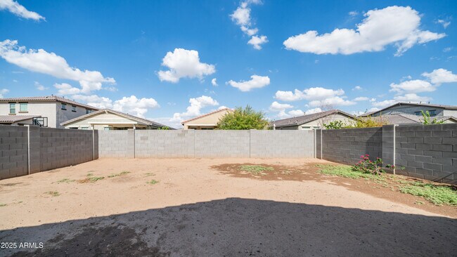 Building Photo - 10872 W Marshall Ave