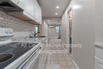 Building Photo - 4141 21st Rd N