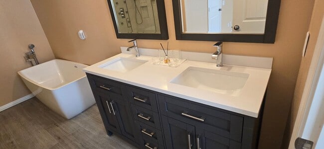 Building Photo - Beautifully maintained 2-bedroom, 2.5-bath with Loft • 1,504 sqft & 2-car garage.