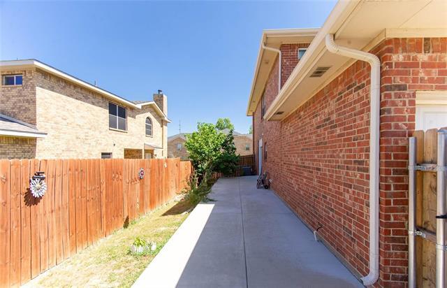 Building Photo - 1953 Timber Oaks Dr