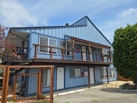 Building Photo - 1350 Hallen Dr
